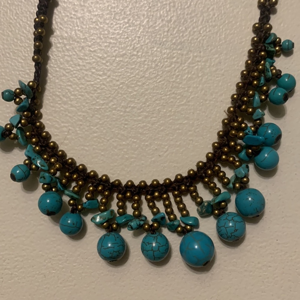 Boho blue stones short necklace. NWT